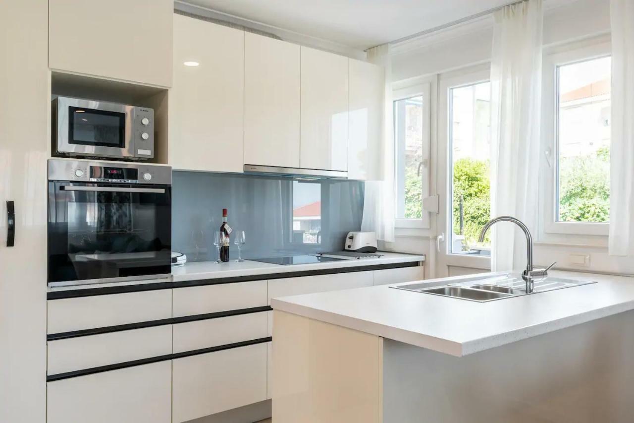 Relax & Recharge Sea View Apartment Сплит Екстериор снимка