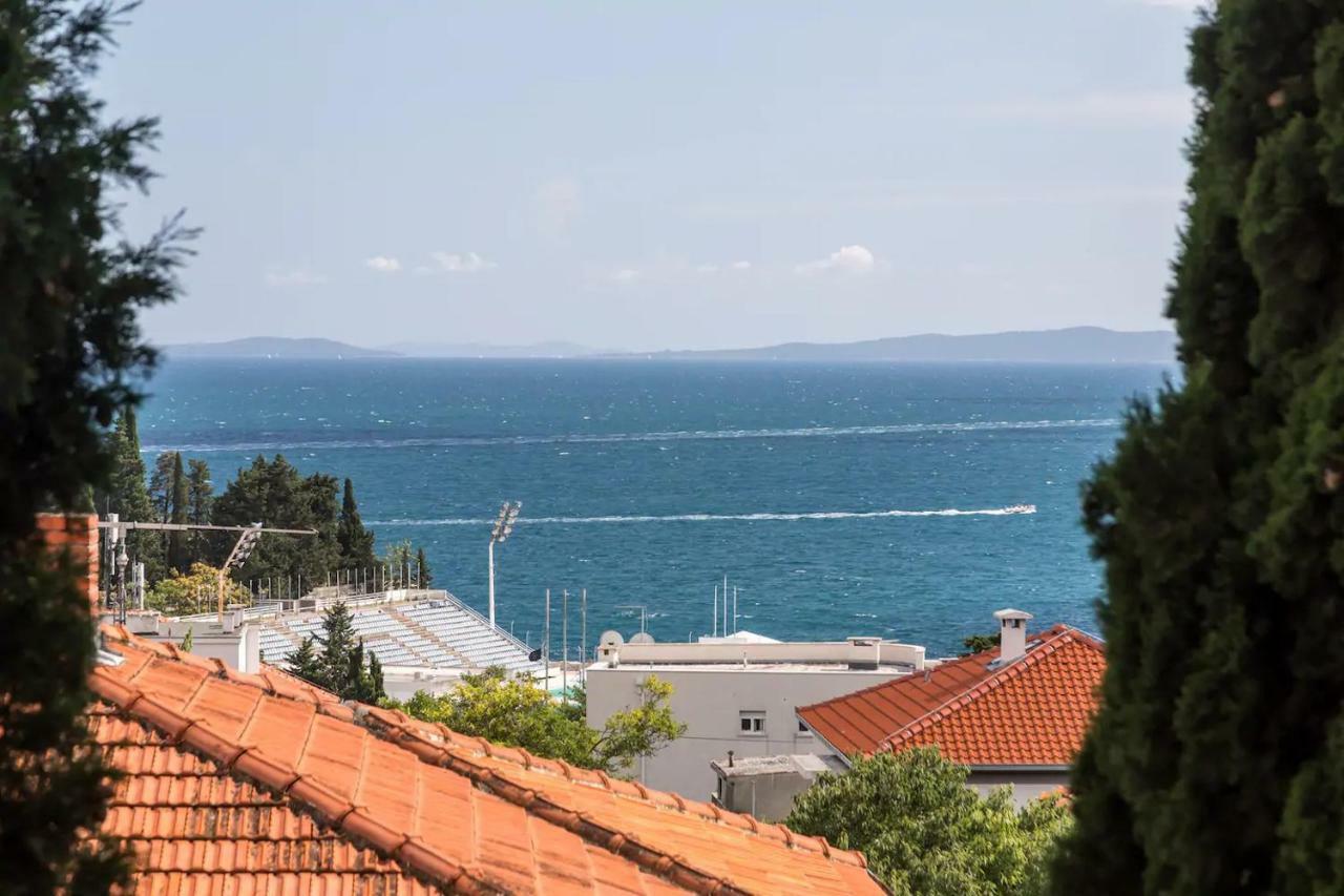 Relax & Recharge Sea View Apartment Сплит Екстериор снимка